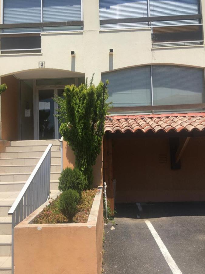 Apartment La Desirade Centre Port Avec Parking Agde